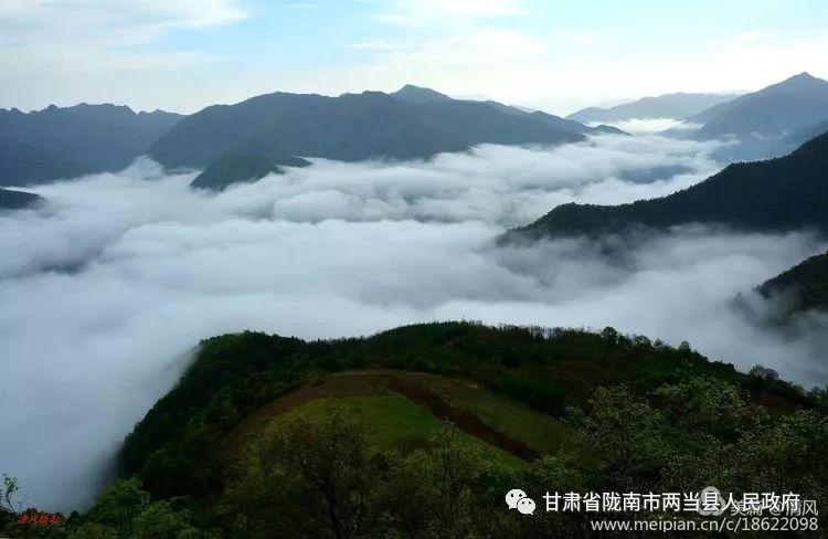 晨曦中的魅力之旅，最新小说探秘之旅